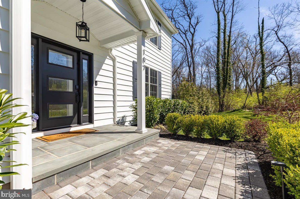 107 Westcott Rd, Princeton NJ  08540-3061 exterior