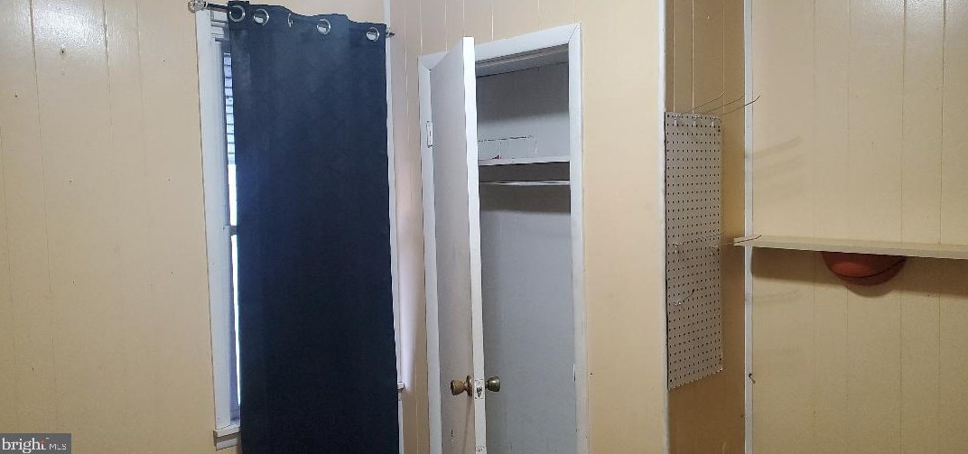 52 Randall Ave, Trenton NJ  08611-3106 exterior