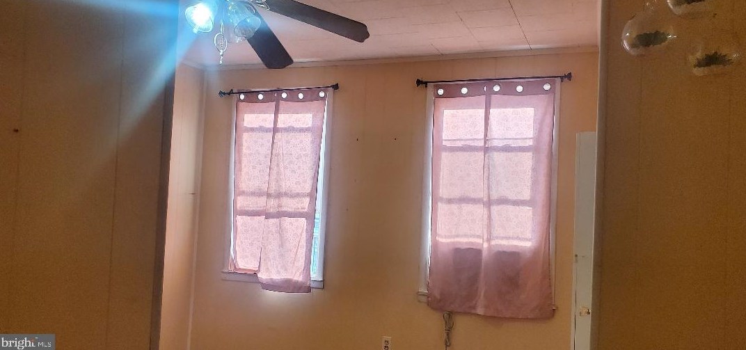 52 Randall Ave, Trenton NJ  08611-3106 exterior