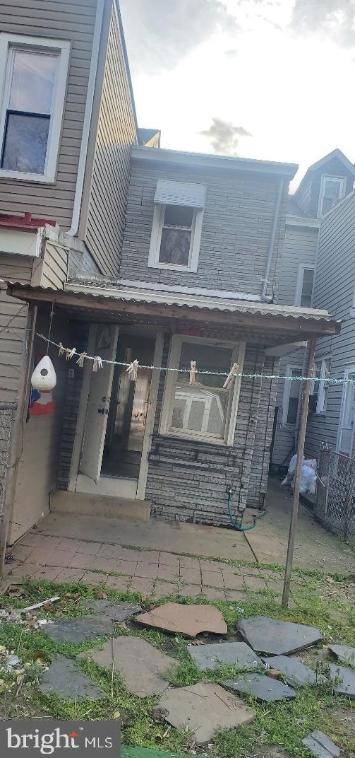 52 Randall Ave, Trenton NJ  08611-3106 exterior