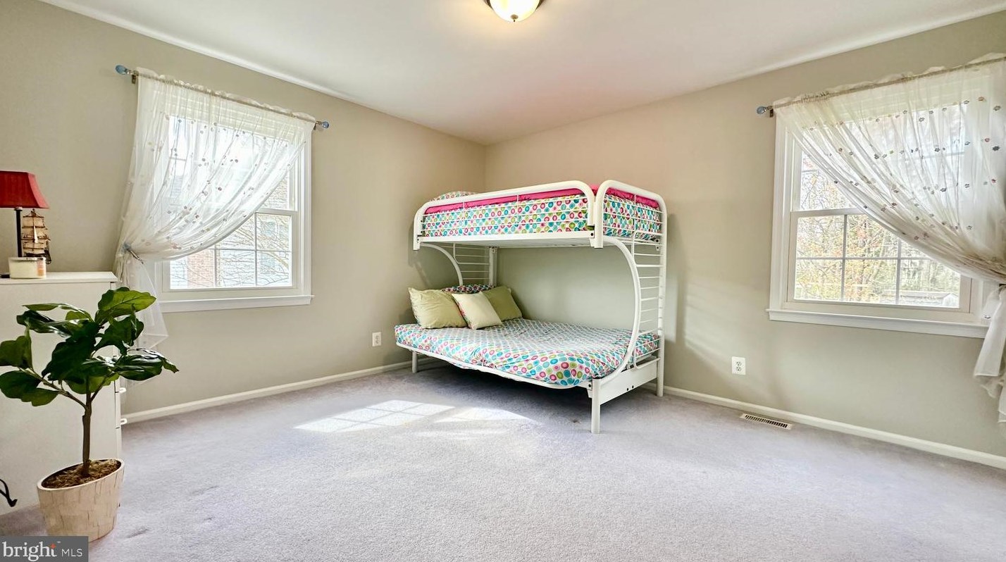 38 Winthrop Rd, Trenton NJ  08648-1559 exterior