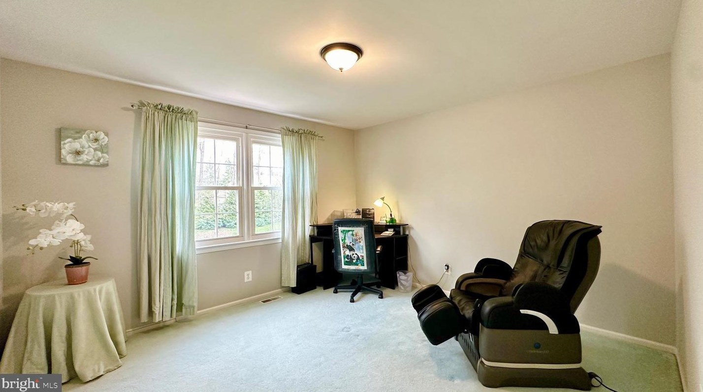 38 Winthrop Rd, Trenton NJ  08648-1559 exterior