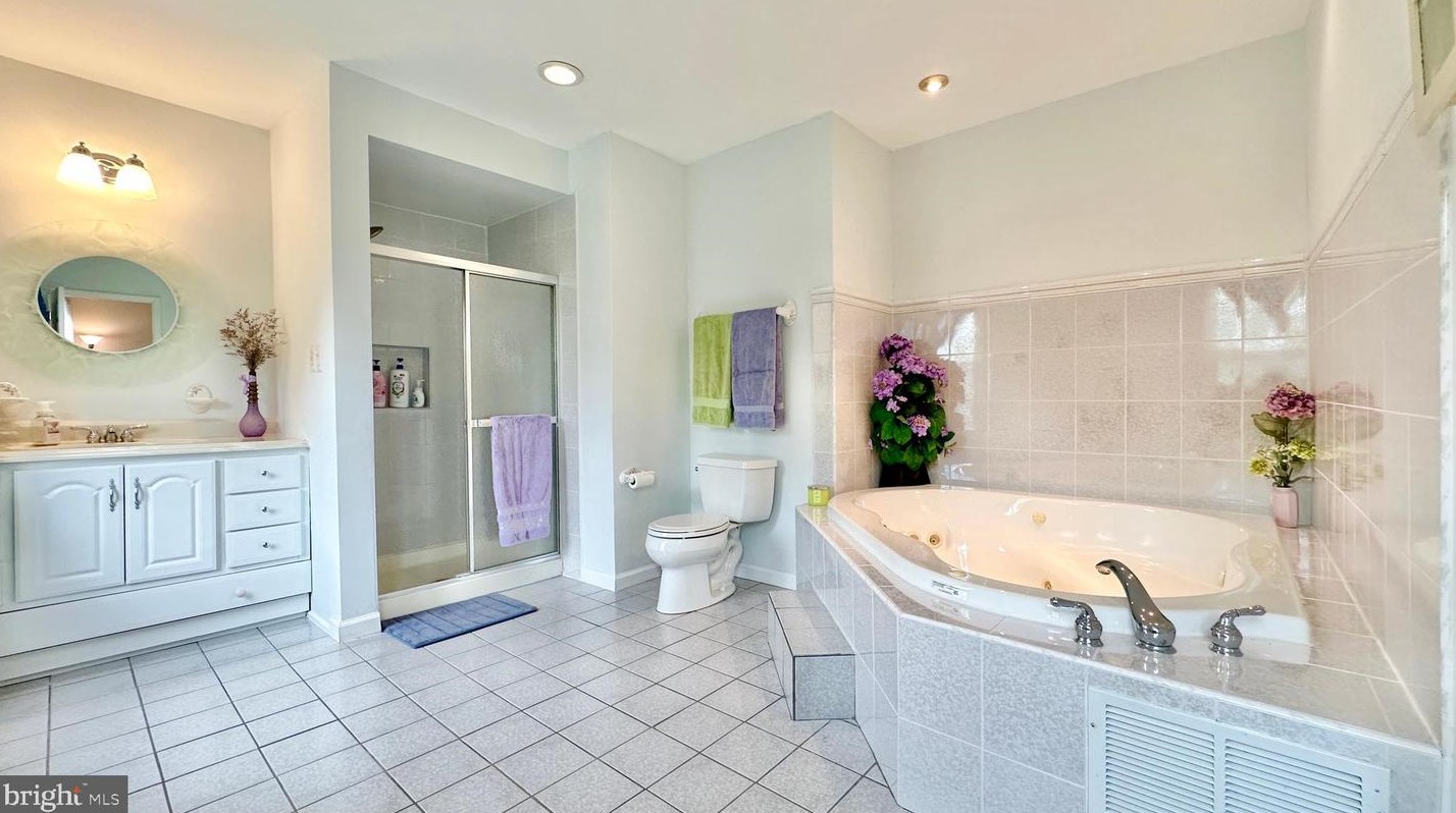 38 Winthrop Rd, Trenton NJ  08648-1559 exterior