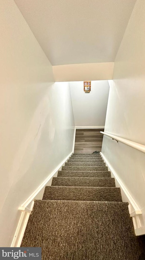 38 Winthrop Rd, Trenton NJ  08648-1559 exterior