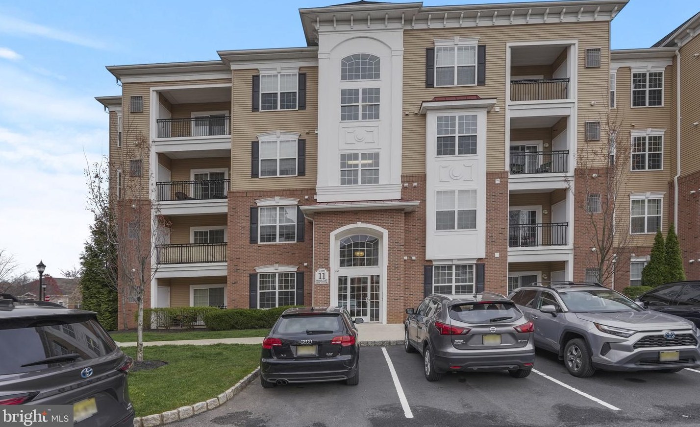 1141 Halifax Pl, Trenton NJ 08619-2082 exterior