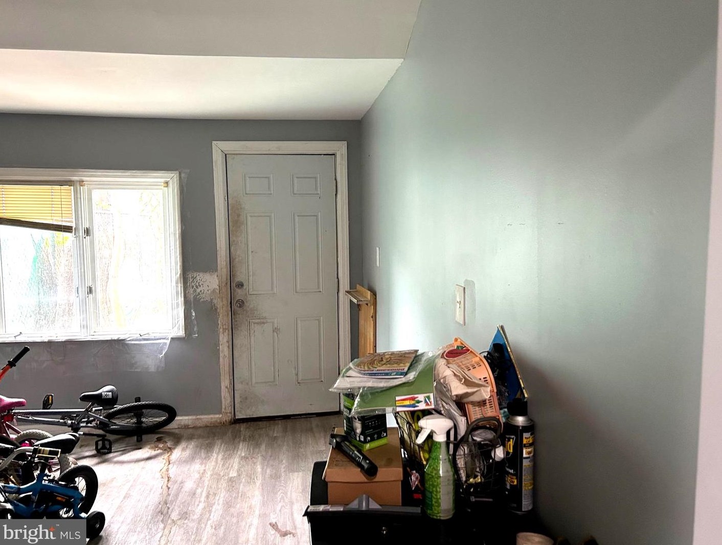 32 Commerce St, Trenton NJ  08618-3909 exterior