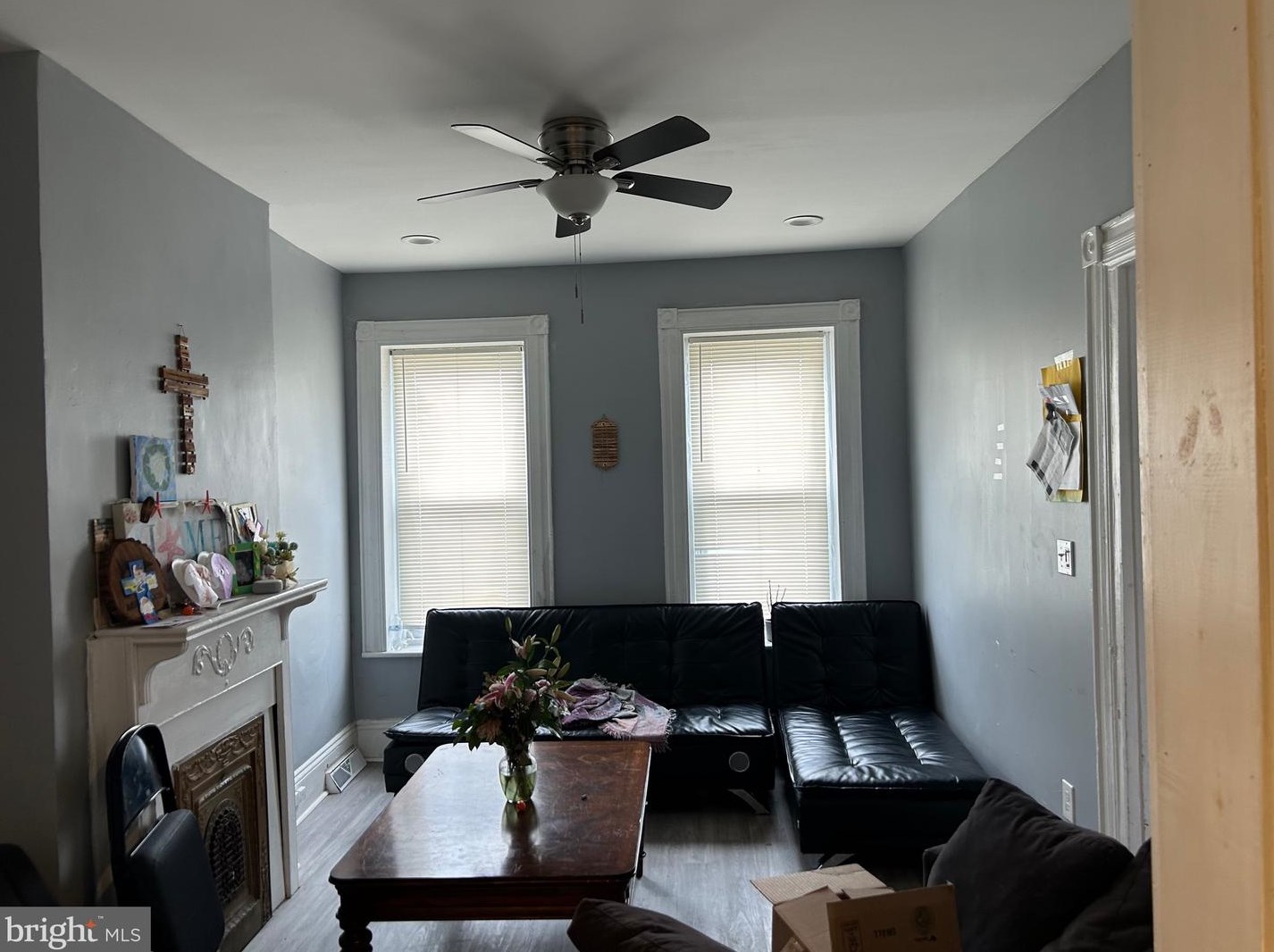 32 Commerce St, Trenton NJ  08618-3909 exterior