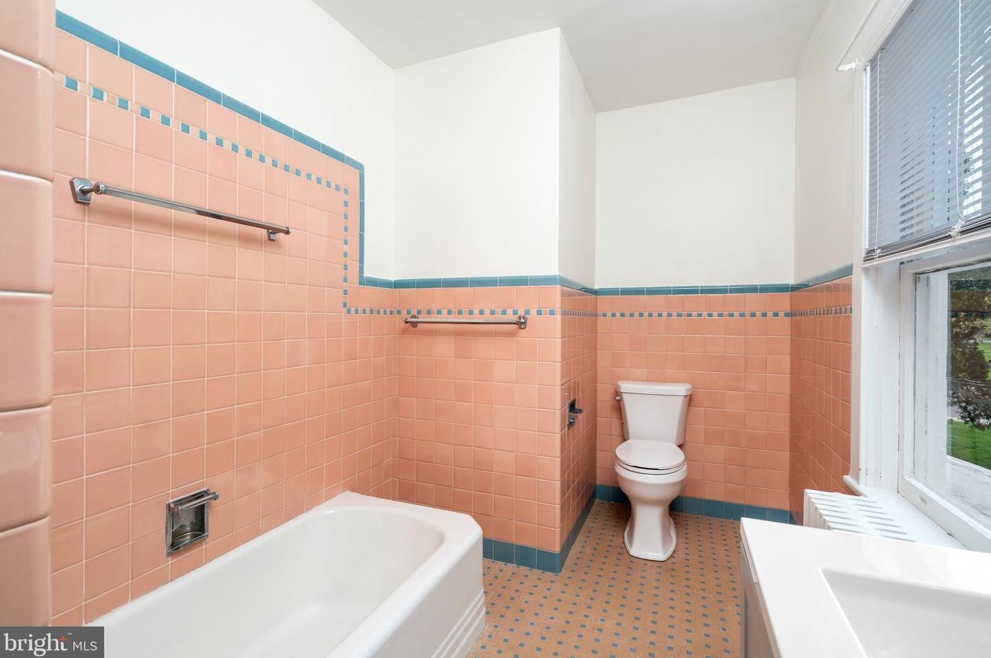 940 Berkeley Ave, Trenton NJ 08618-5322 exterior