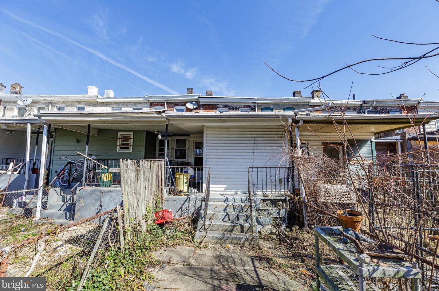 61 Chase St, Trenton NJ 08638-4205 exterior