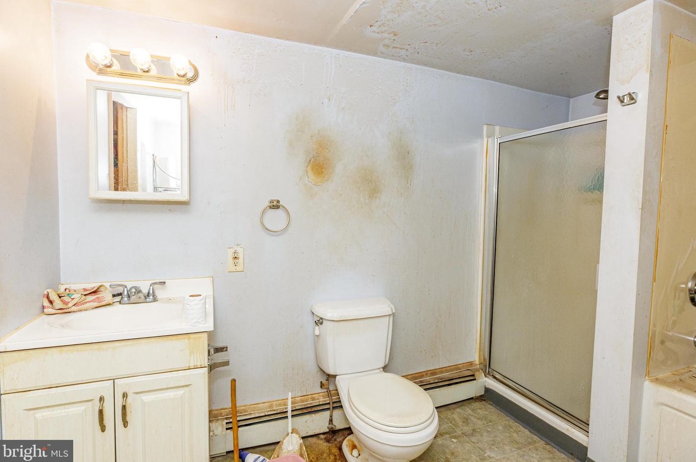 61 Chase St, Trenton NJ 08638-4205 exterior