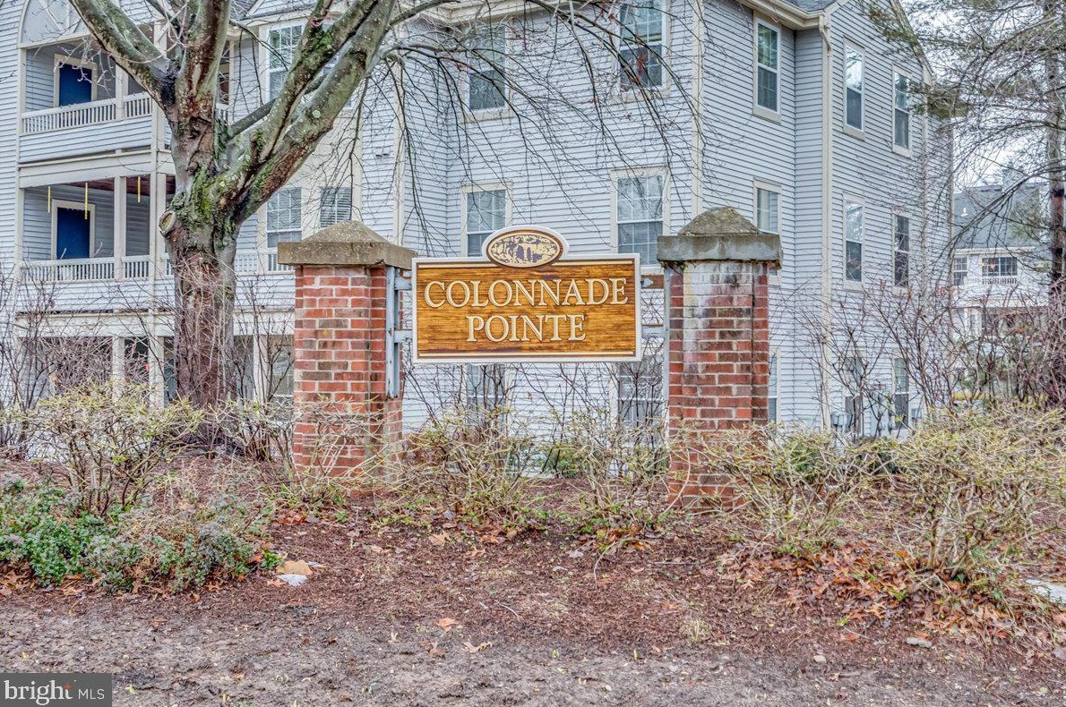 106 Lassen Ct, Princeton NJ  08540-7084 exterior