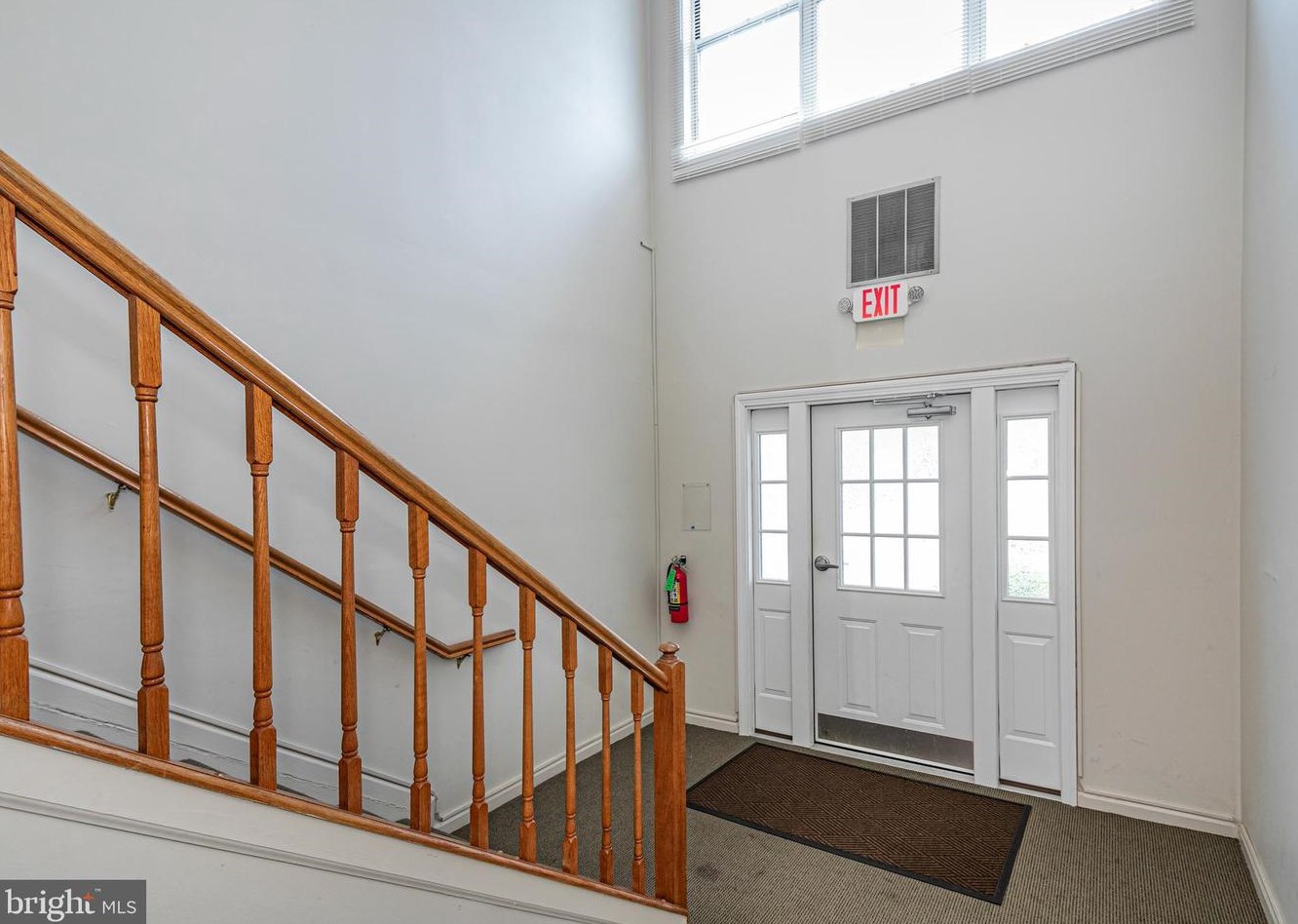 805 Eagles Chase Dr, Trenton NJ  08648-2539 exterior