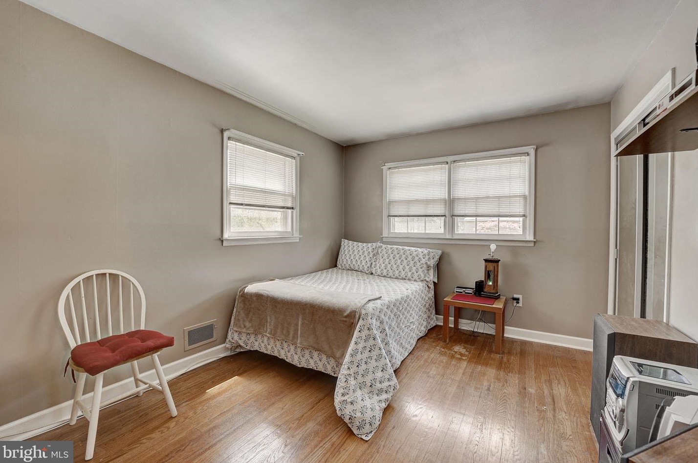 4 Rosetree Ln, Trenton NJ 08648-3232 exterior