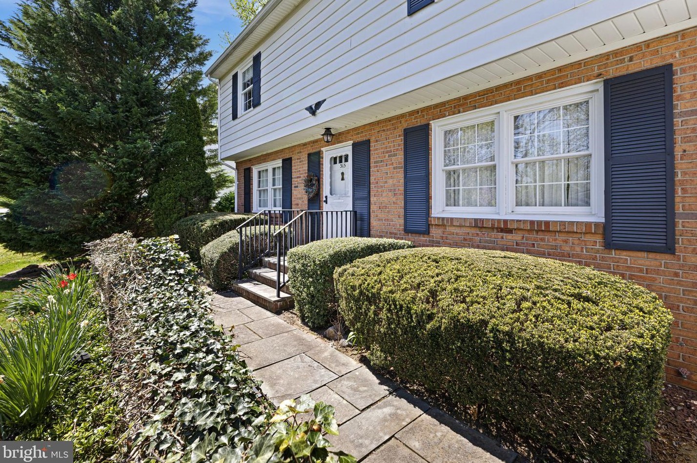 315 Glenn Ave, Trenton NJ  08648-3244 exterior