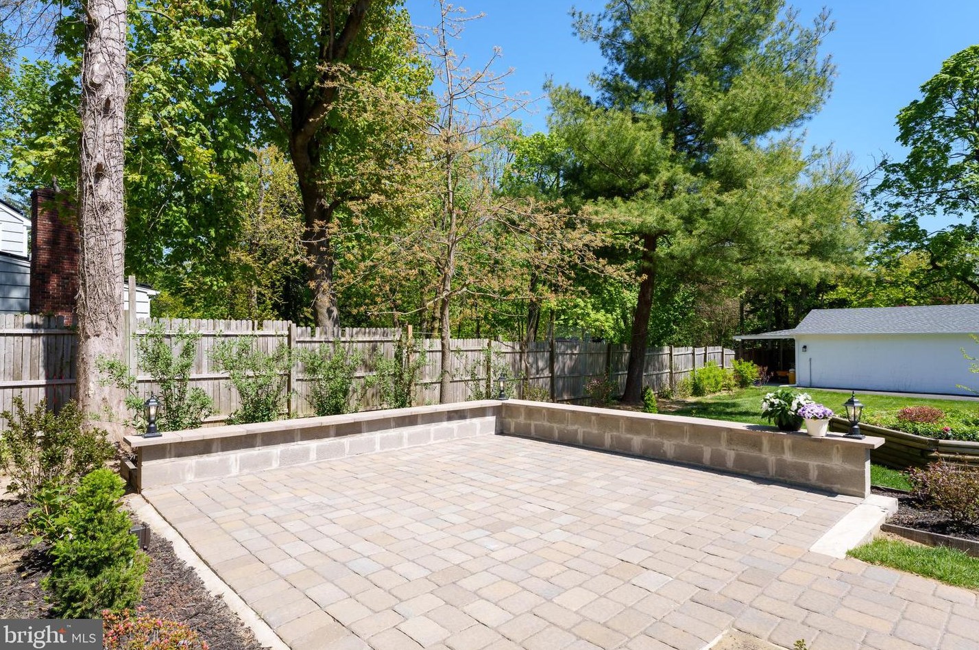 1708 Lawrence Rd, Trenton NJ 08648 exterior