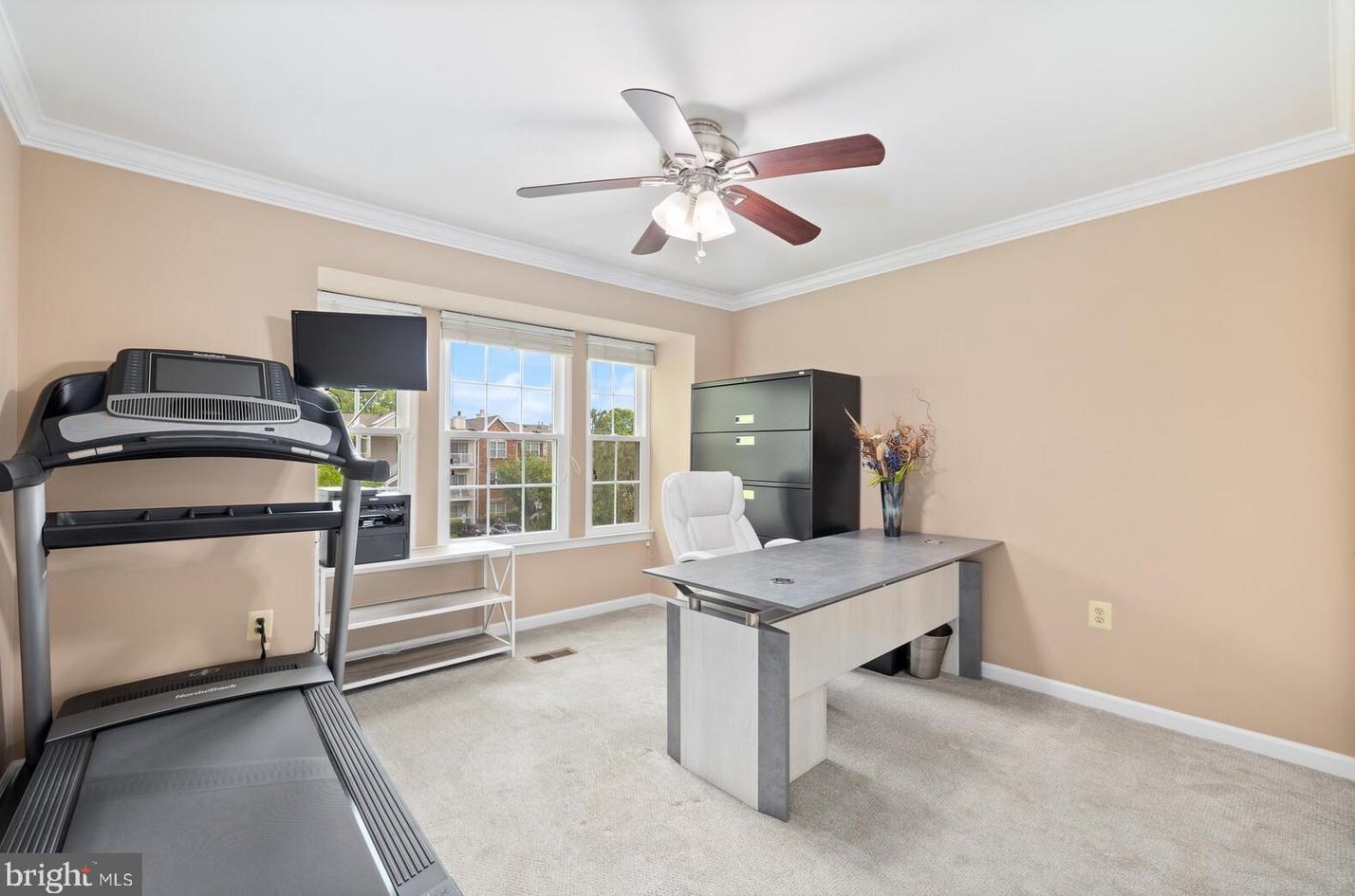 61 Lehavre Ct, Trenton NJ  08619-4724 exterior