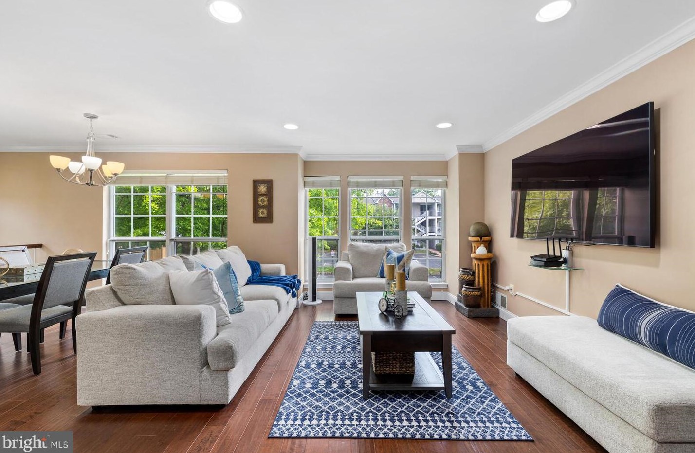 61 Lehavre Ct, Trenton NJ  08619-4724 exterior