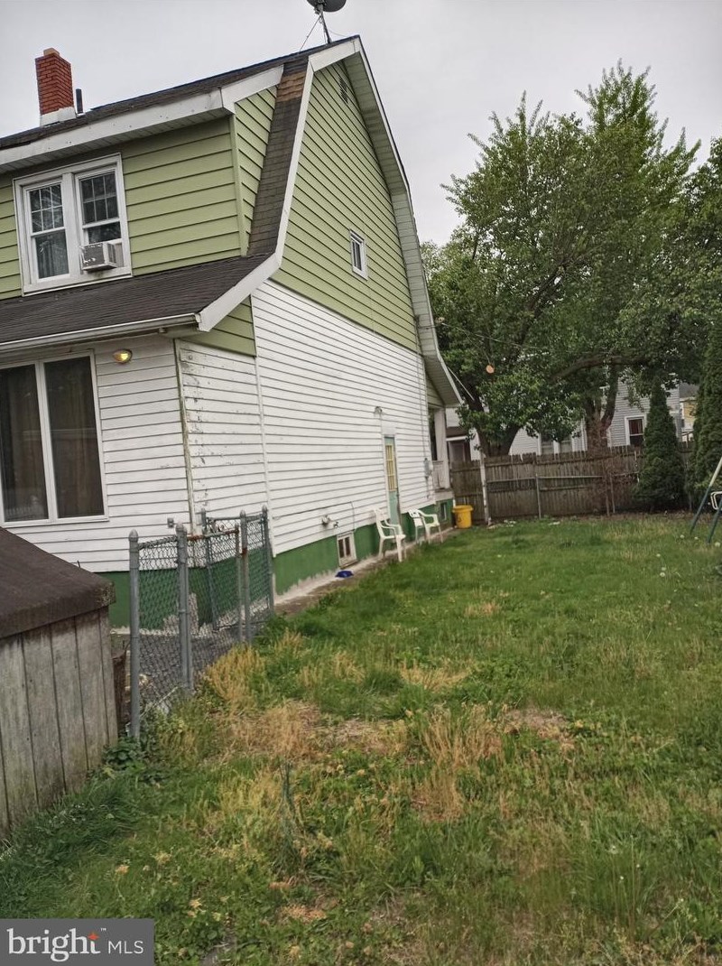 476 Logan Ave, Trenton NJ  08629-1515 exterior