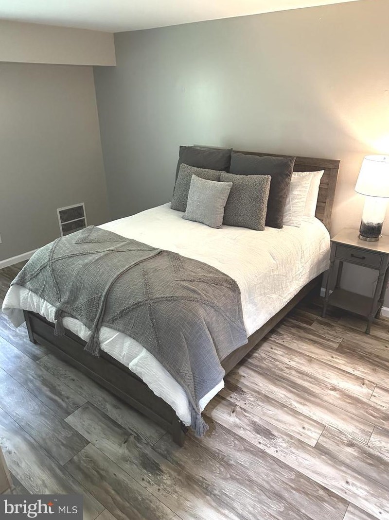 165 Wyndham Pl, Trenton NJ 08691-3133 exterior