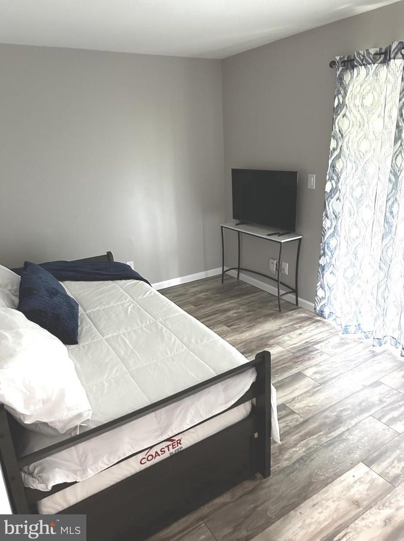 165 Wyndham Pl, Trenton NJ 08691-3133 exterior