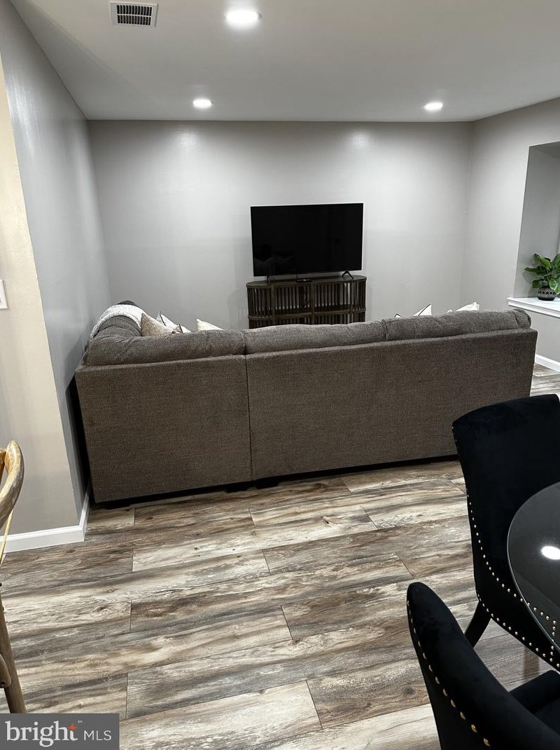 165 Wyndham Pl, Trenton NJ 08691-3133 exterior