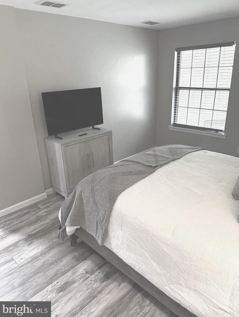 165 Wyndham Pl, Trenton NJ 08691-3133 exterior