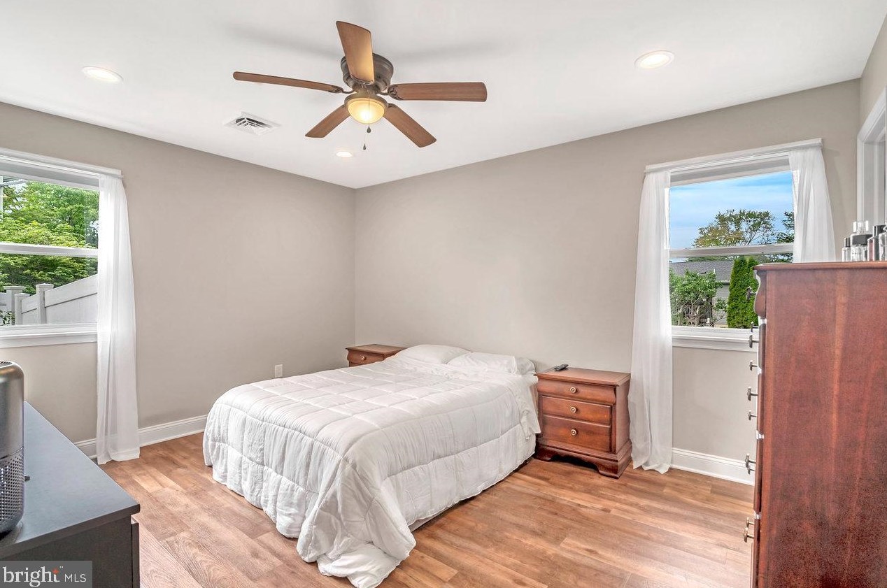 48 Misty Morn Ln, Trenton NJ 08638-1826 exterior