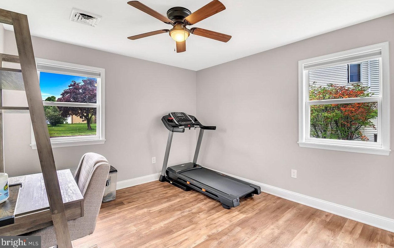 48 Misty Morn Ln, Trenton NJ 08638-1826 exterior