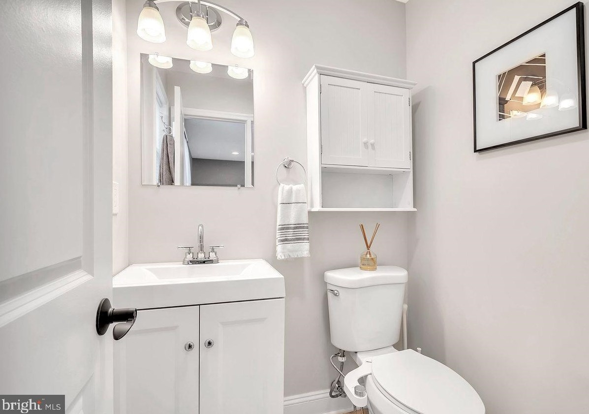 48 Misty Morn Ln, Trenton NJ 08638-1826 exterior