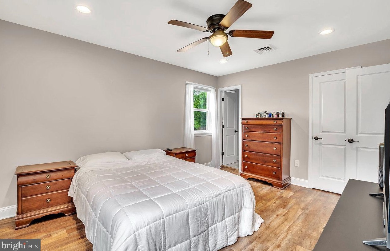 48 Misty Morn Ln, Trenton NJ 08638-1826 exterior