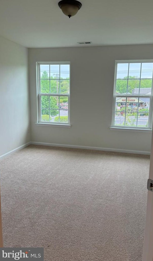 24 Sundance Dr, Trenton NJ 08619-3968 exterior