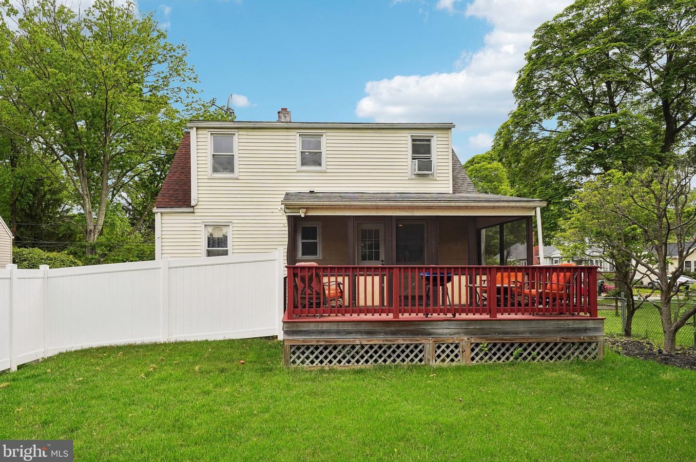 9 Hawthorne Ave, Trenton NJ  08638-2823 exterior