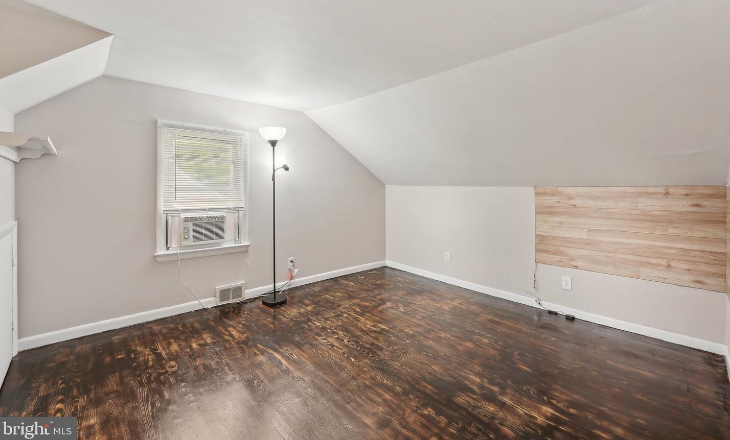 9 Hawthorne Ave, Trenton NJ  08638-2823 exterior