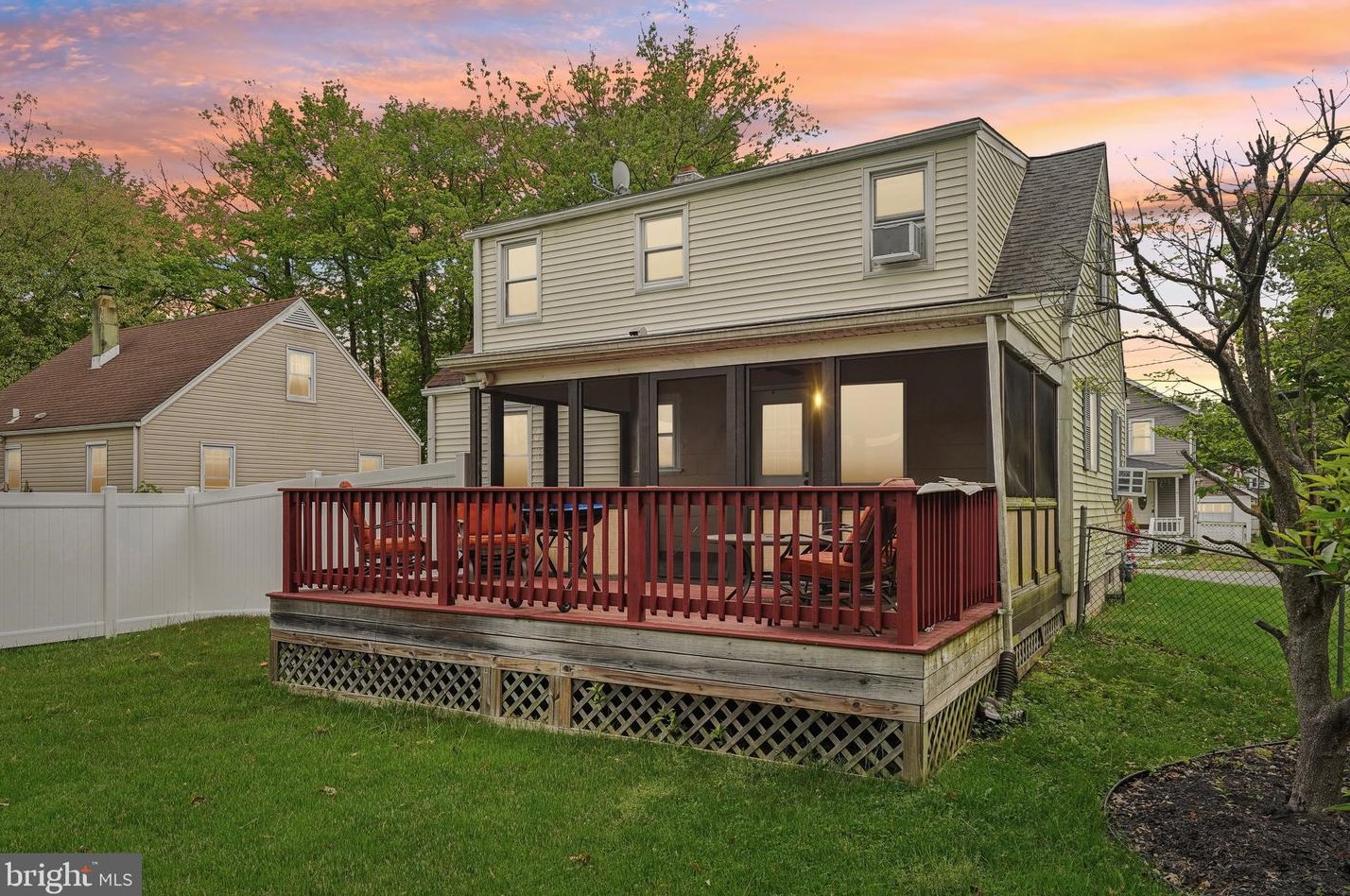 9 Hawthorne Ave, Trenton NJ  08638-2823 exterior