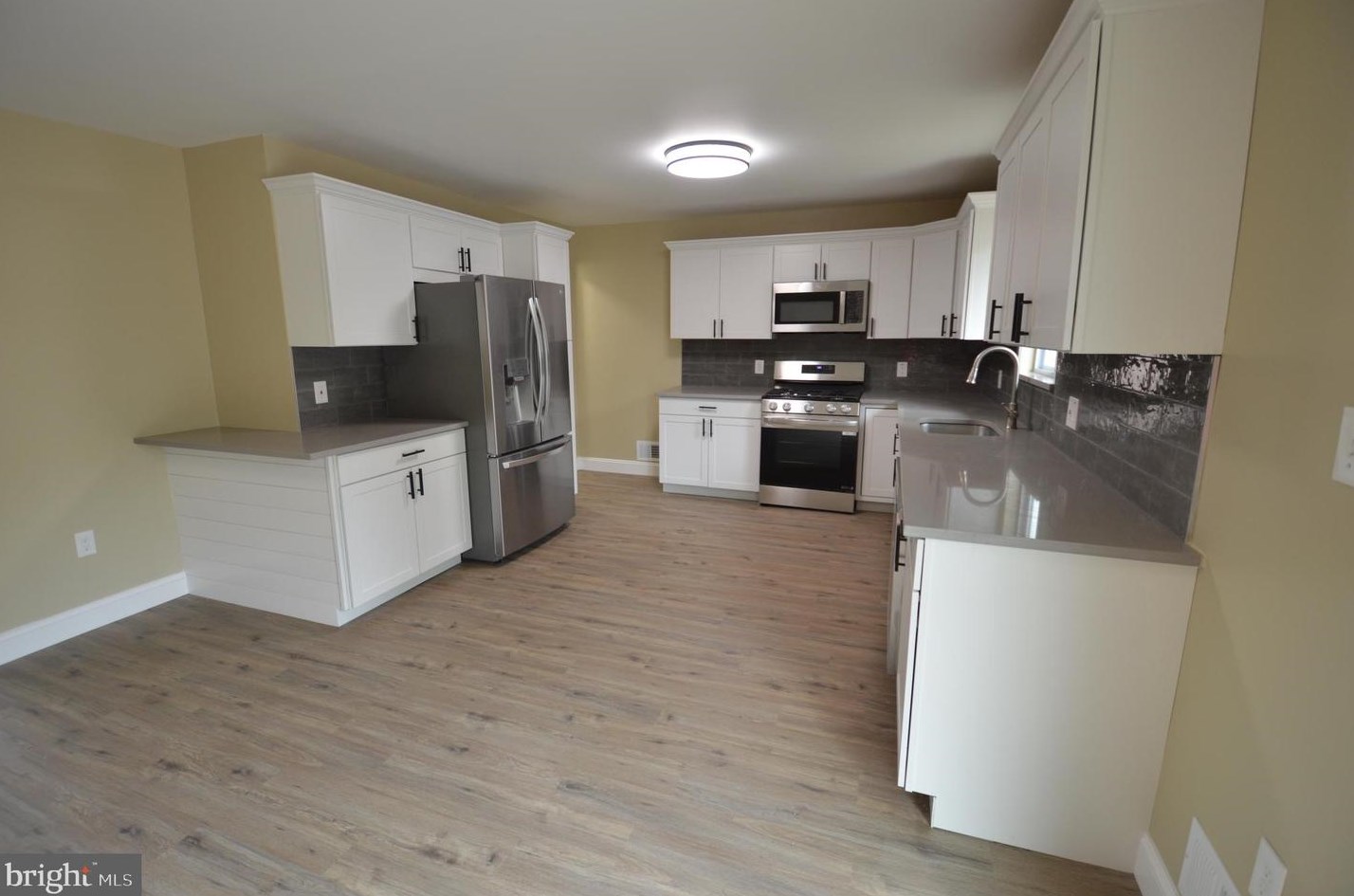 172 Jeremiah Ave, Trenton NJ 08610-6538 exterior