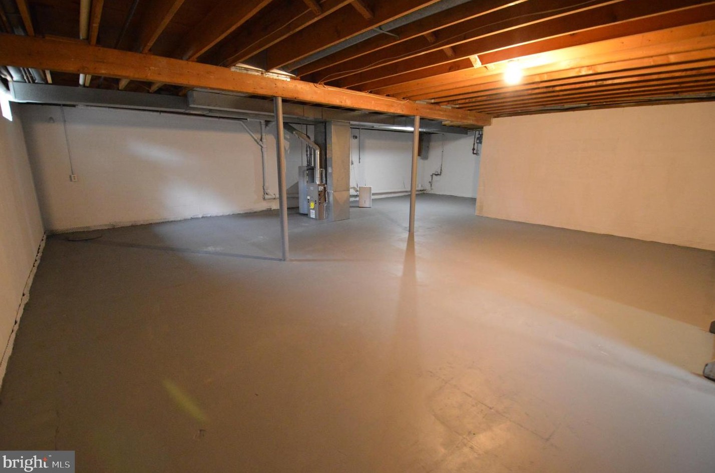 172 Jeremiah Ave, Trenton NJ 08610-6538 exterior