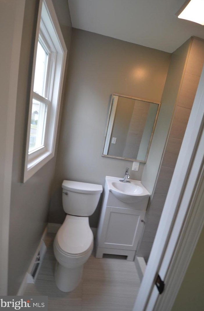 172 Jeremiah Ave, Trenton NJ 08610-6538 exterior