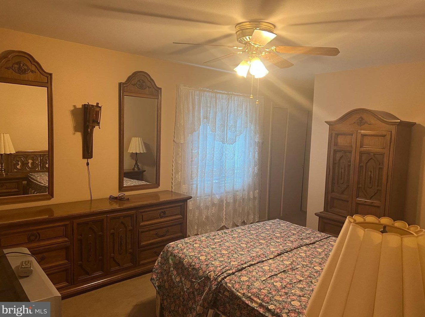 1 Avon Dr, East Windsor NJ 08520-5608 exterior