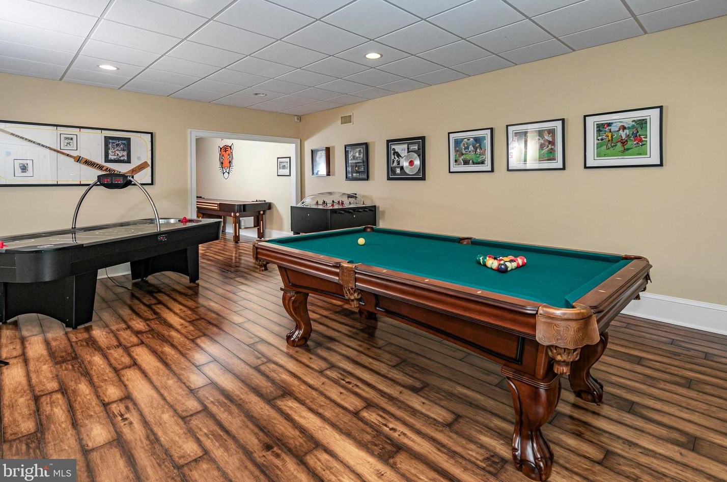 571 Pretty Brk Rd, Princeton NJ 08540-7525 exterior