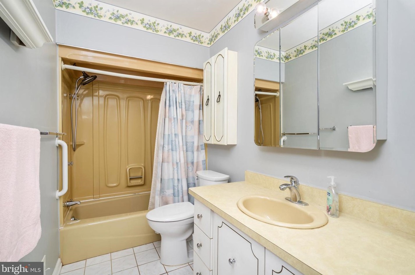 34 Sherbrooke Rd, Trenton NJ 08638-2412 exterior