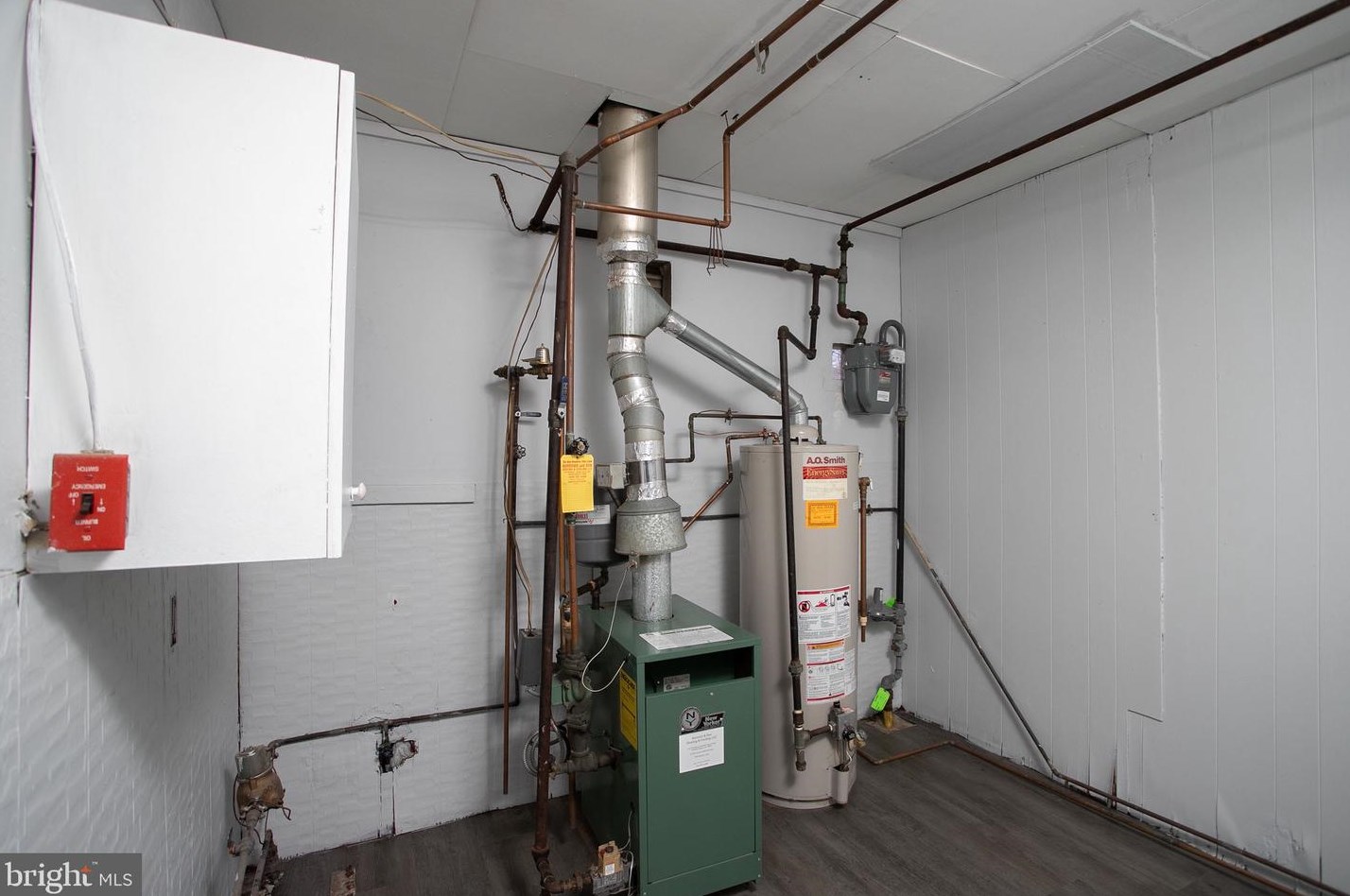 9 Theresa St, Trenton NJ 08618-1529 exterior