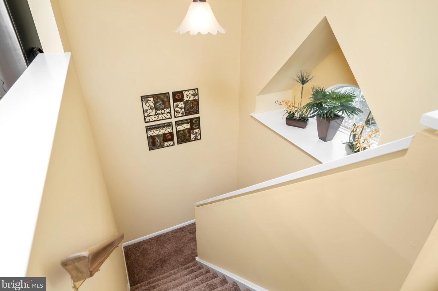 18 Pinewood Dr, Trenton NJ  08690-3346 exterior