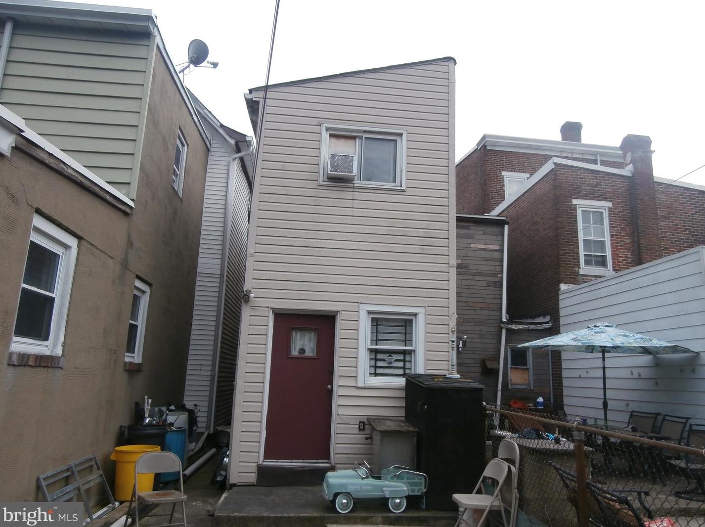 56 Bayard St, Trenton NJ  08611-1504 exterior