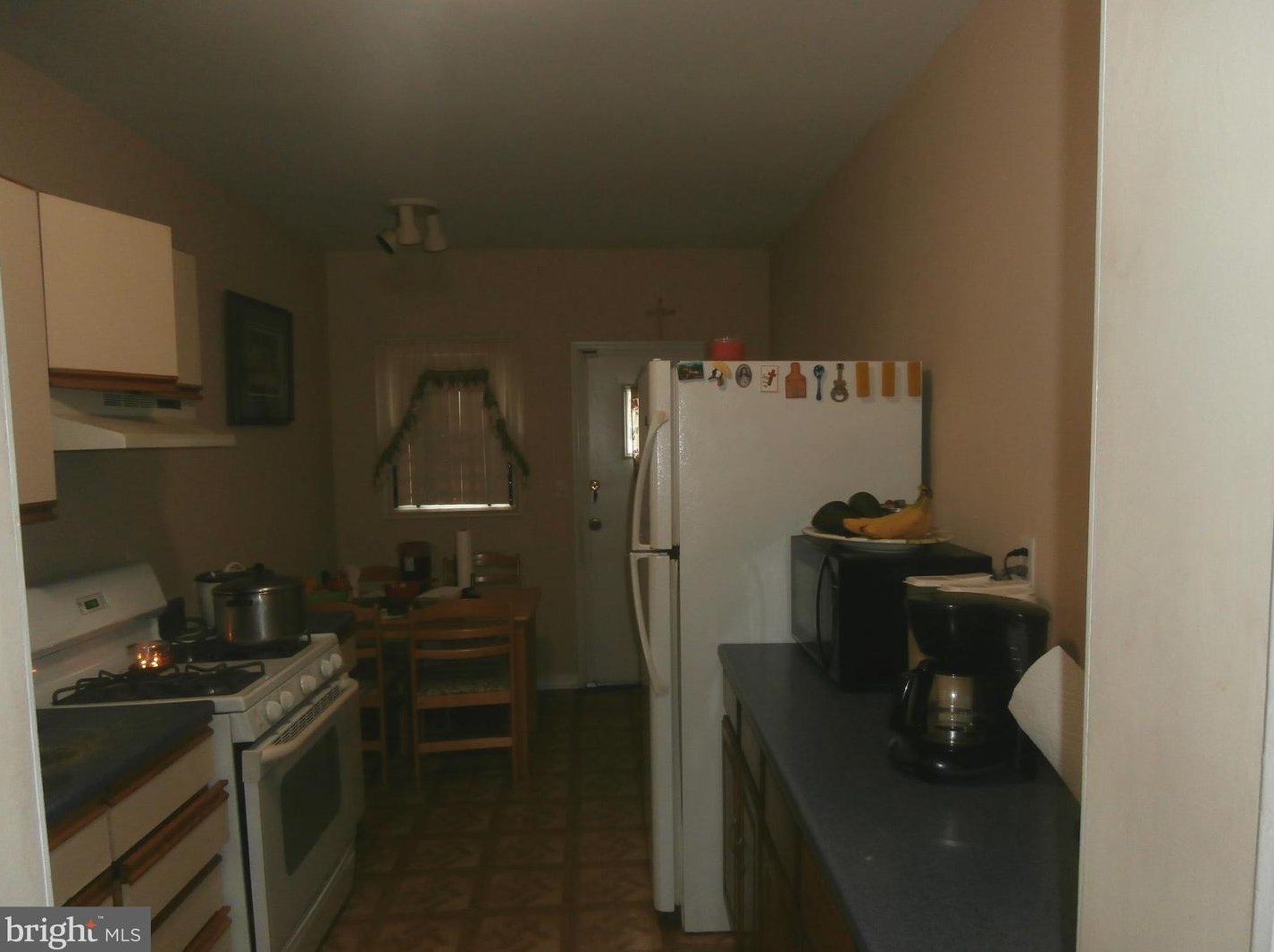 56 Bayard St, Trenton NJ  08611-1504 exterior