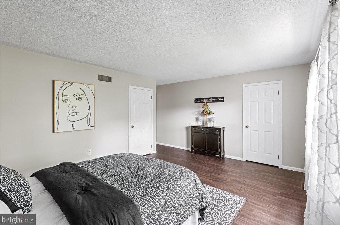 I-1 Shirley Ln, Trenton NJ 08648 exterior