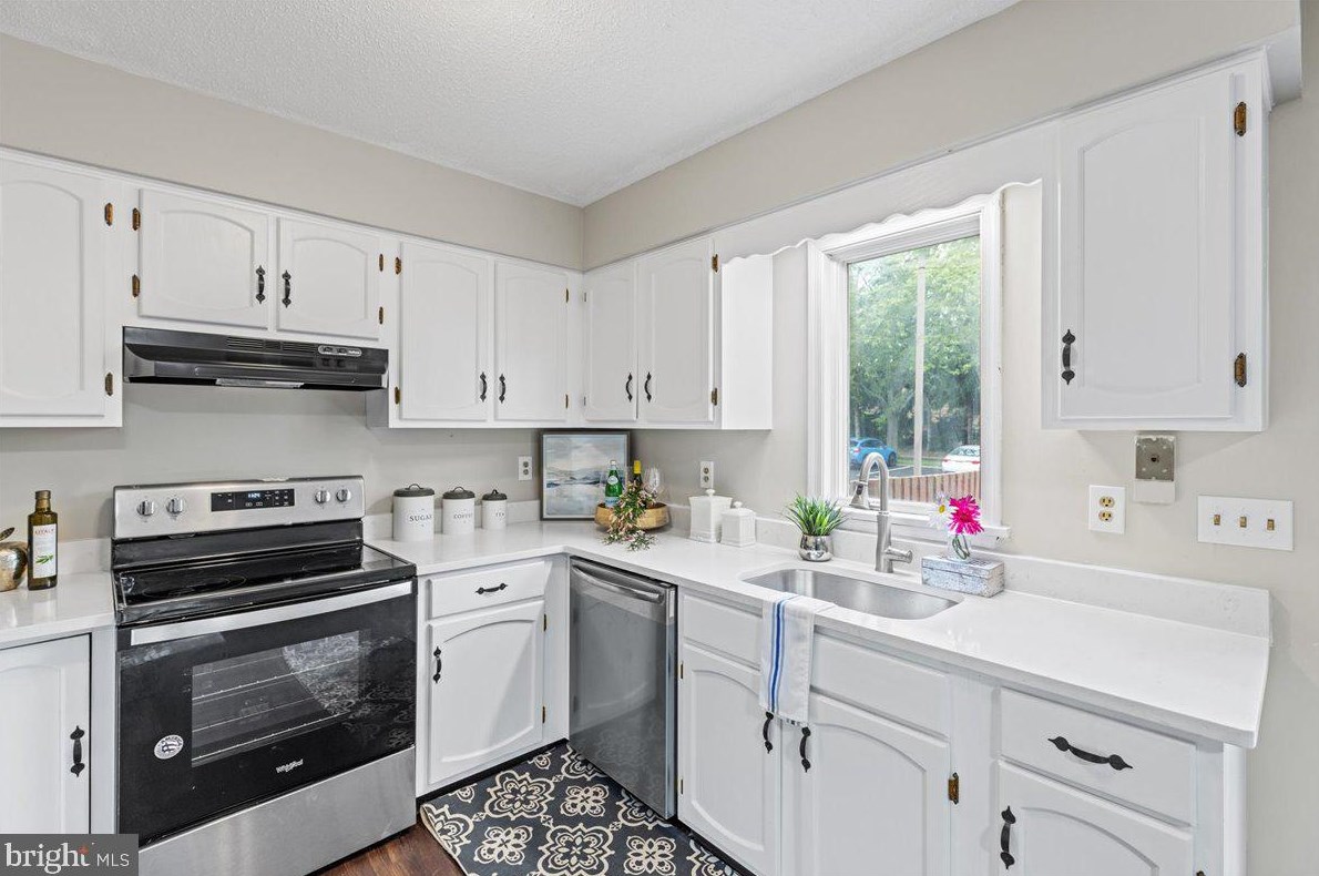 I-1 Shirley Ln, Trenton NJ 08648 exterior