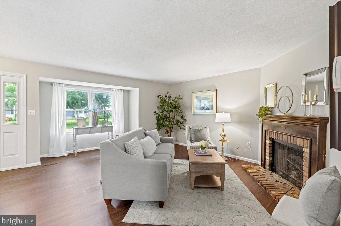 I-1 Shirley Ln, Trenton NJ 08648 exterior