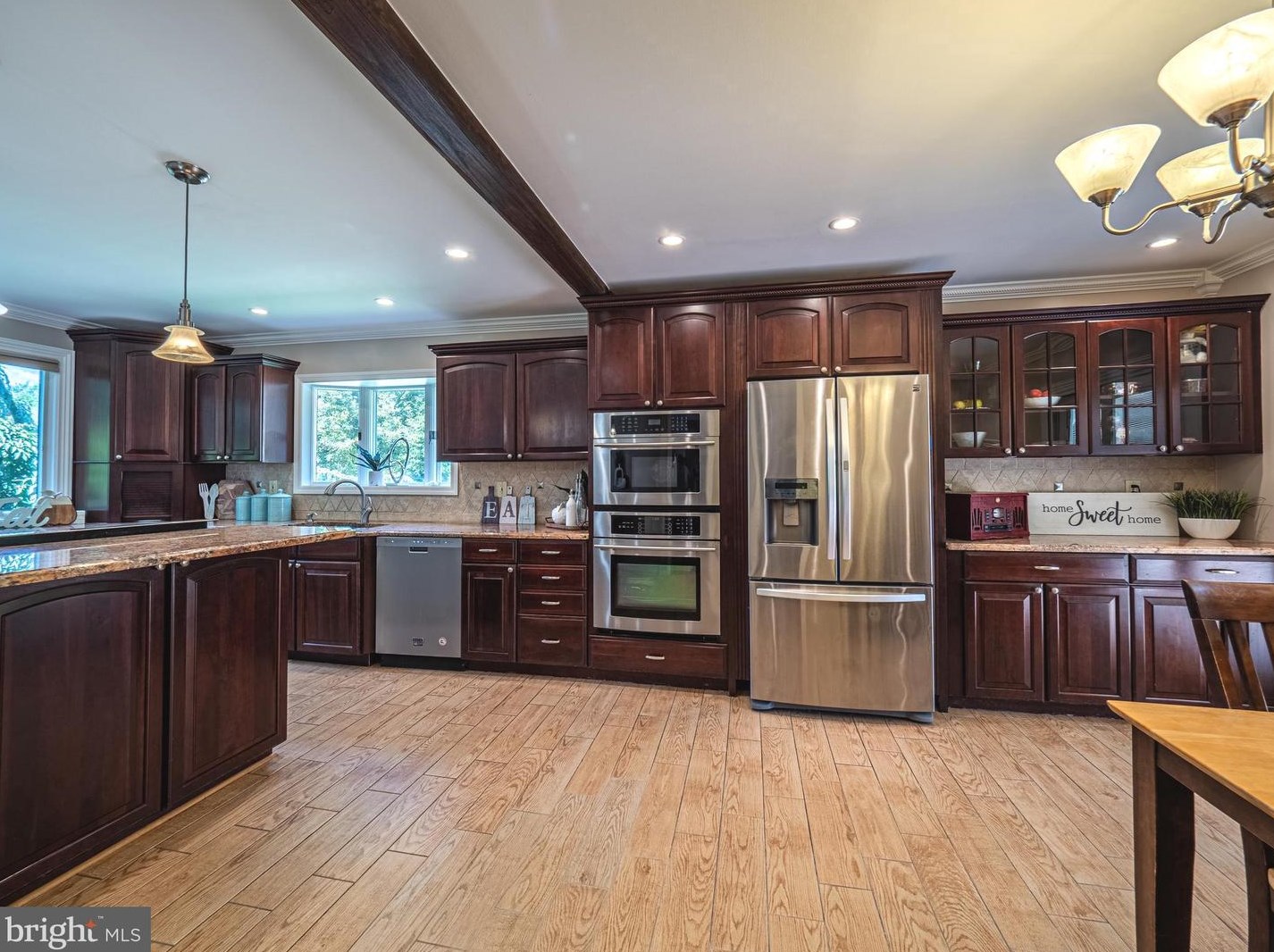 38 Floral Ave, Trenton NJ 08619-1810 exterior