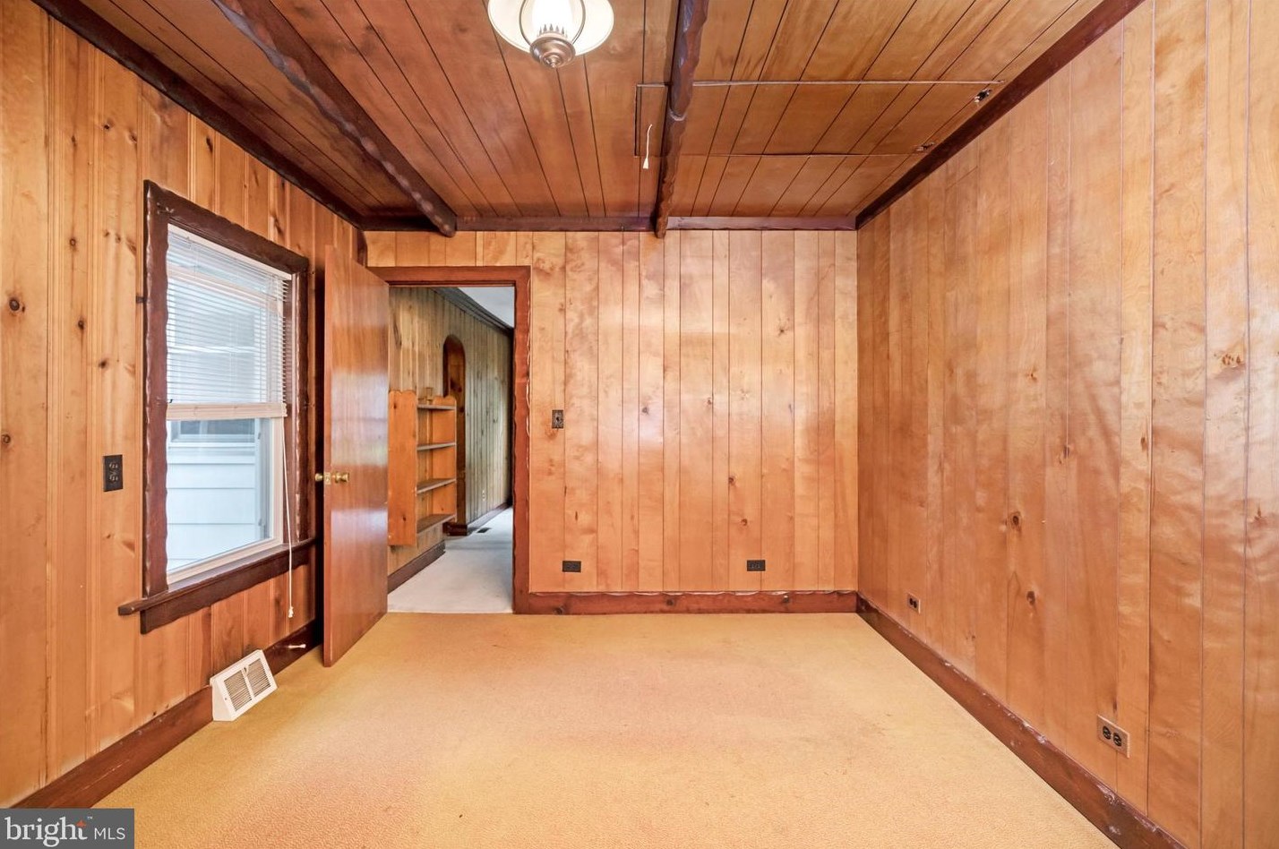 233 Tettemer Ave, Trenton NJ 08610-1521 exterior