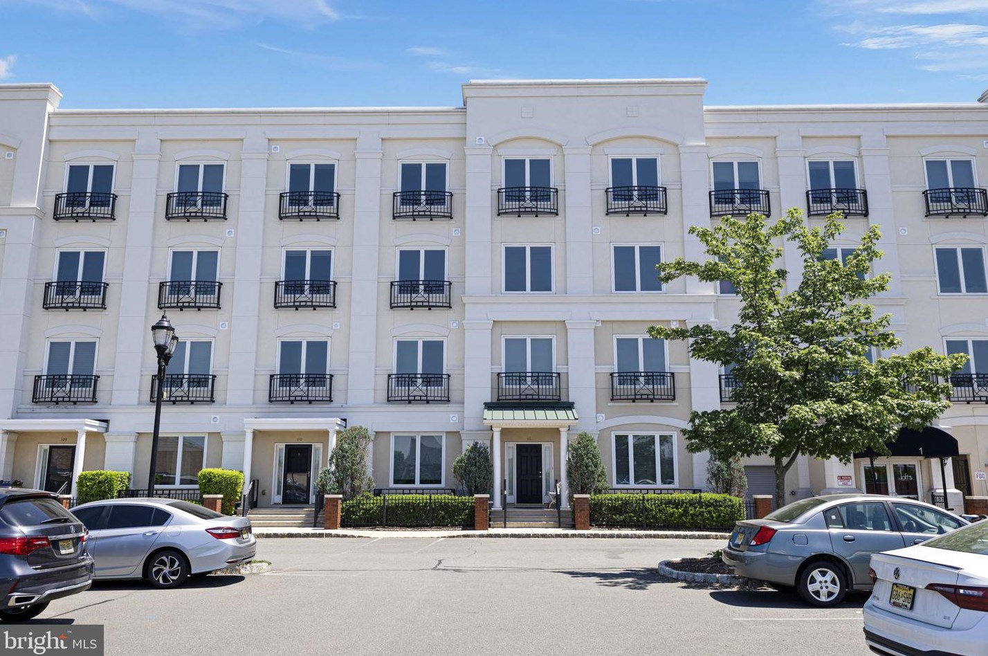 1 Commerce Sq, Trenton NJ  08691-0002 exterior